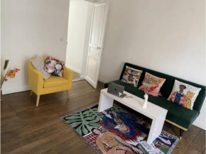 Beautiful & Cosy Appartement In Thabor